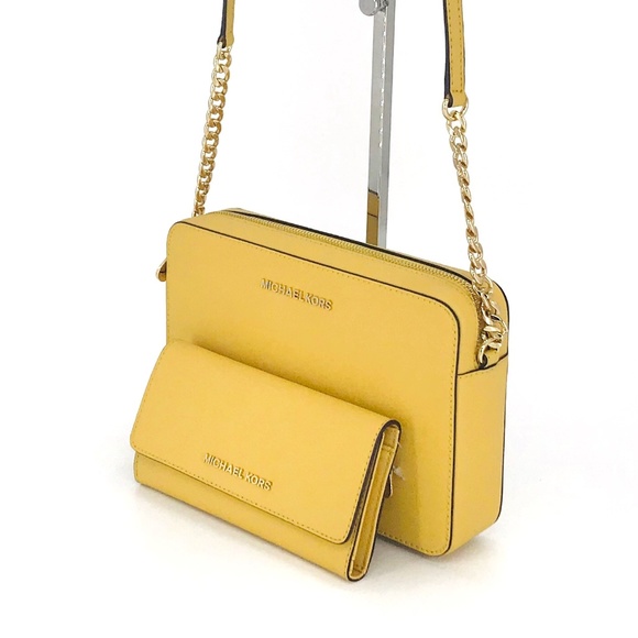 Michael Kors Jet Set Crossbody Bag Wallet Set - Picture 2 of 8